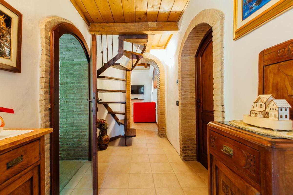 Вілла Casa Conti Di Sotto Ґаворрано Екстер'єр фото