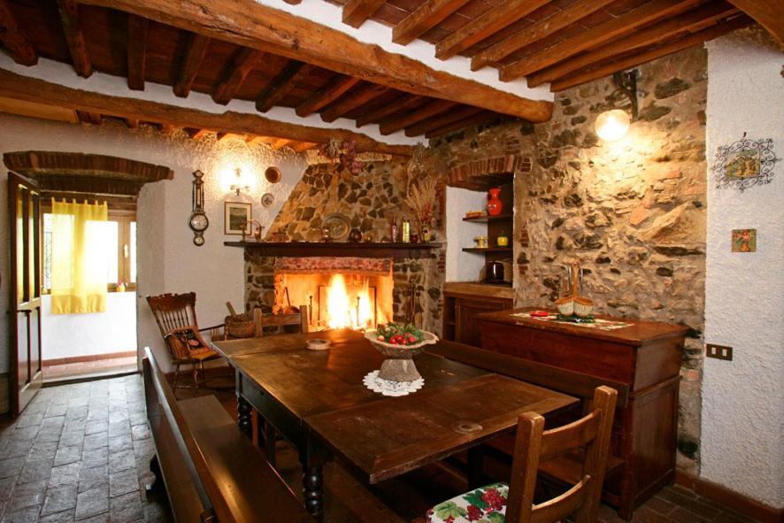 Вілла Casa Conti Di Sotto Ґаворрано Екстер'єр фото